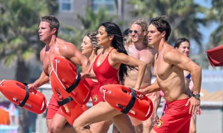 Rencontrez le casting du redémarrage de Baywatch – y compris la star de retour de l&rsquo;original et 2 modèles de maillots de bain