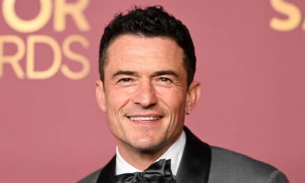 Rencontrez la superbe « petite amie » mannequin d&rsquo;Orlando Bloom, de 21 ans sa cadette