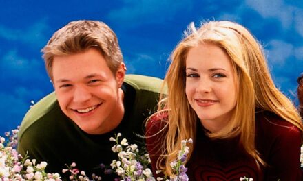 Nate Richert, idole des années 90, est méconnaissable alors qu&rsquo;il retrouve sa célèbre co-star