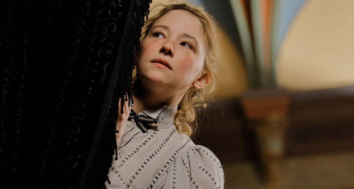 Le drame d&rsquo;époque « captivant » Night and Day de Virginia Woolf est un incontournable