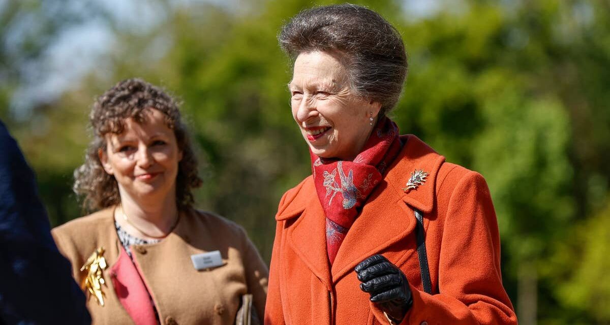 La princesse Anne préserve l&rsquo;héritage du « style individuel » de sa défunte mère, la reine Elizabeth, dans les bijoux qu&rsquo;elle portait pour la première fois à l&rsquo;âge de 11 ans.