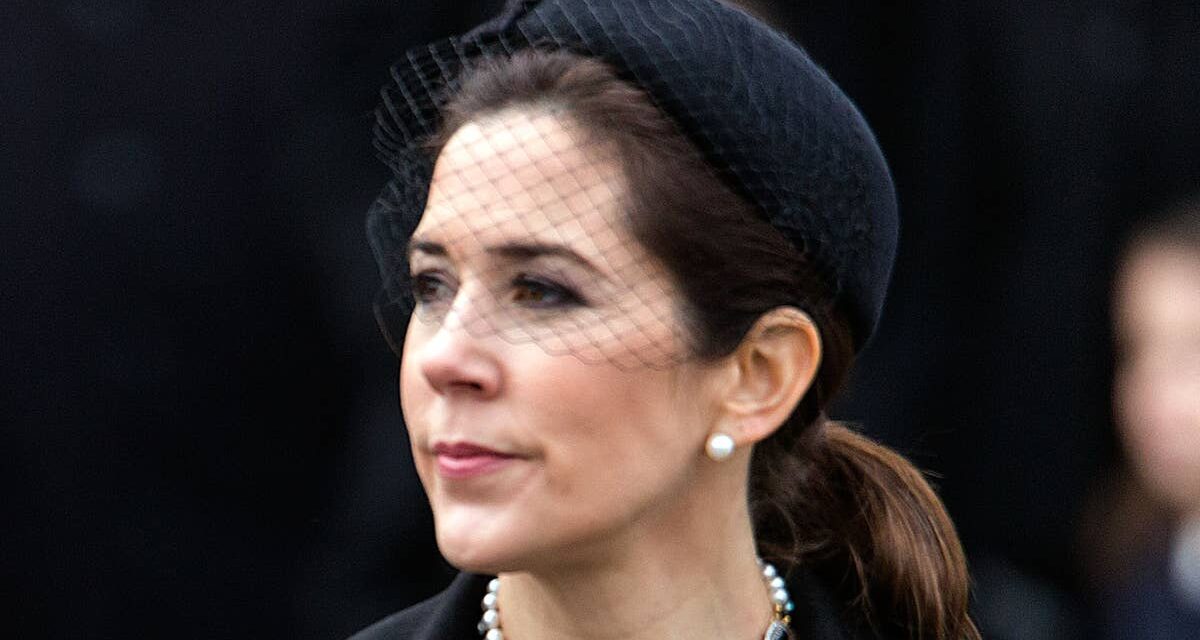 La reine Mary du Danemark photographiée pour la première fois depuis la mort déchirante de son père