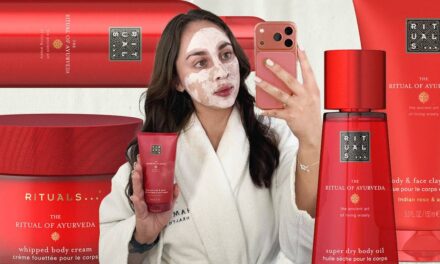 J&rsquo;ai maîtrisé la « douche de tout » en quatre étapes rapides et je n&rsquo;ai jamais été aussi belle (ou sentie) aussi bien.