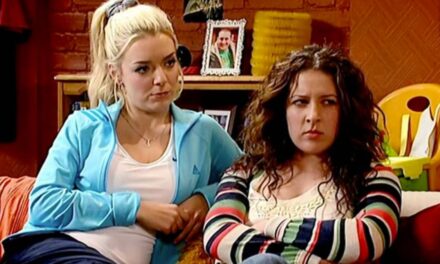 Natalie Casey, légende de la sitcom des années 2000, a une sœur très célèbre