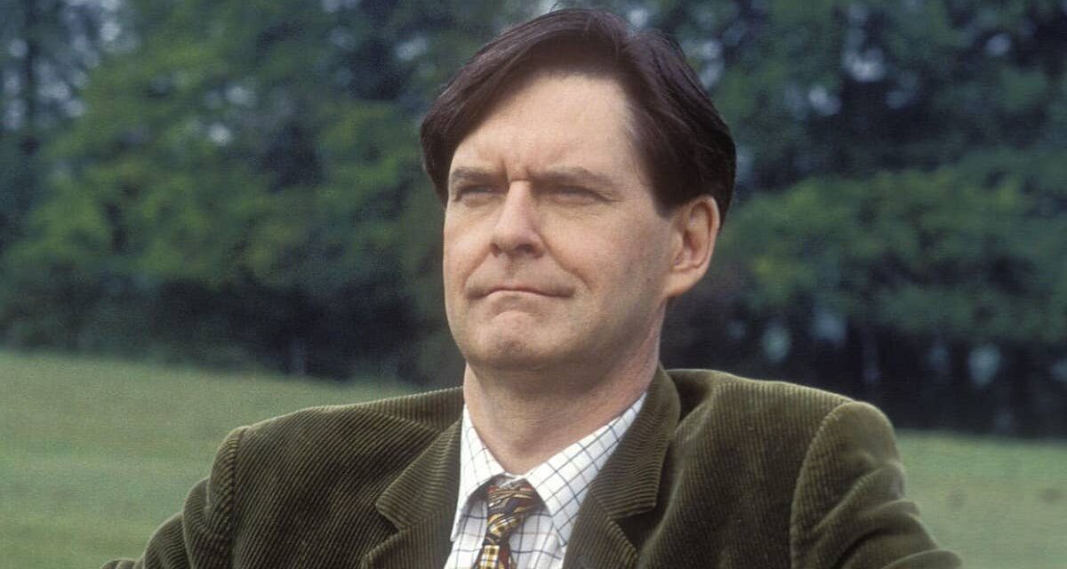 La star du Vicaire de Dibley et Bridgerton, James Fleet, a une épouse célèbre