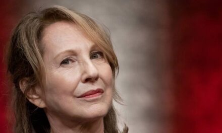 La star de Downton Abbey, Nathalie Baye, est décédée à 77 ans après un diagnostic de démence