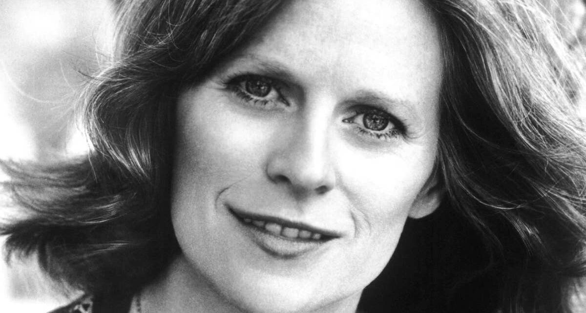 Rencontrez le seul enfant de la star des Waltons, Mariclare Costello – qui l&rsquo;a suivie dans le showbiz