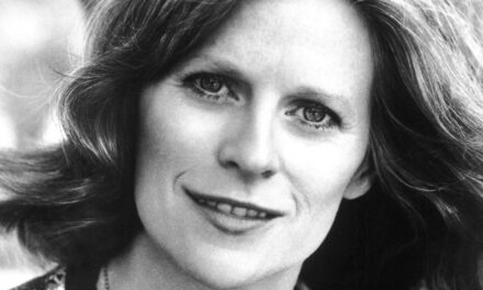 Rencontrez le seul enfant de la star des Waltons, Mariclare Costello – qui l&rsquo;a suivie dans le showbiz