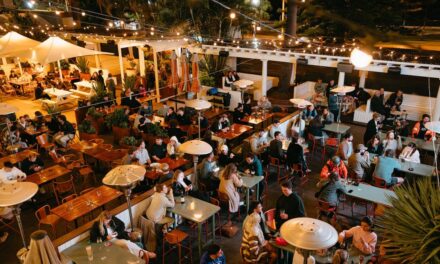 Pourquoi des stars comme Kourtney Kardashian et Margot Robbie aiment Coogee, l&rsquo;alternative chic et plus calme de Sydney à Bondi