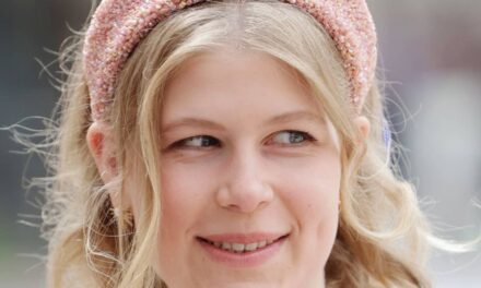 Le moment où Lady Louise Windsor a fait sourire sa grand-mère, la défunte reine.