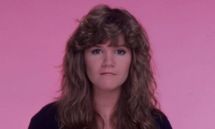 Rencontrez les cinq enfants de la star des années 80, Mare Winningham, dont son fils qui l&rsquo;a suivie dans le métier d&rsquo;actrice