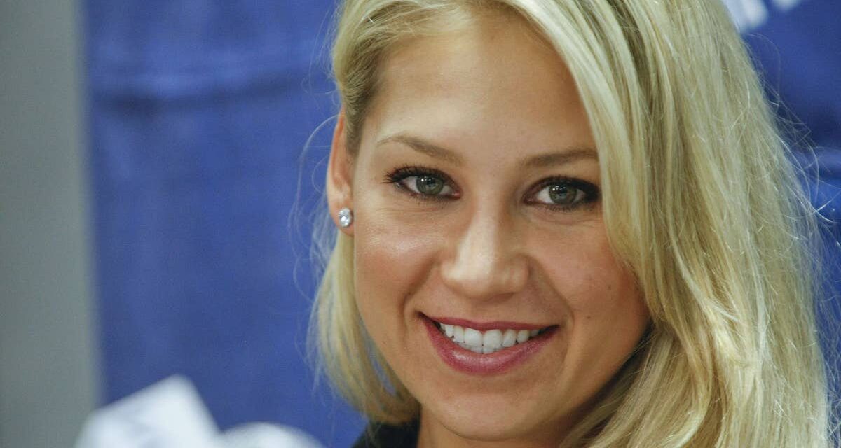 Rencontrez le jeune frère professionnel de golf d&rsquo;Anna Kournikova qui est un ami proche de Kai Trump