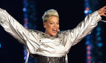 Pink révèle qu&rsquo;elle a obtenu la permission de sa fille de 14 ans pour accueillir les Tonys 2026