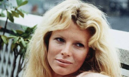 L&rsquo;ancienne Bond girl Kim Basinger, 72 ans, est méconnaissable sur les photos exhumées
