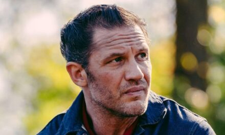 Le drame policier caché de Tom Hardy, The Bikeriders, est un incontournable pour les fans de MobLand