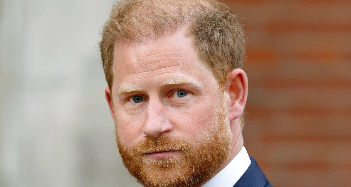 Le prince Harry effectue une visite inopinée en Ukraine après sa tournée en Australie avec Meghan Markle