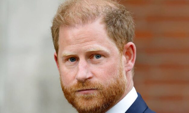 Le prince Harry effectue une visite inopinée en Ukraine après sa tournée en Australie avec Meghan Markle