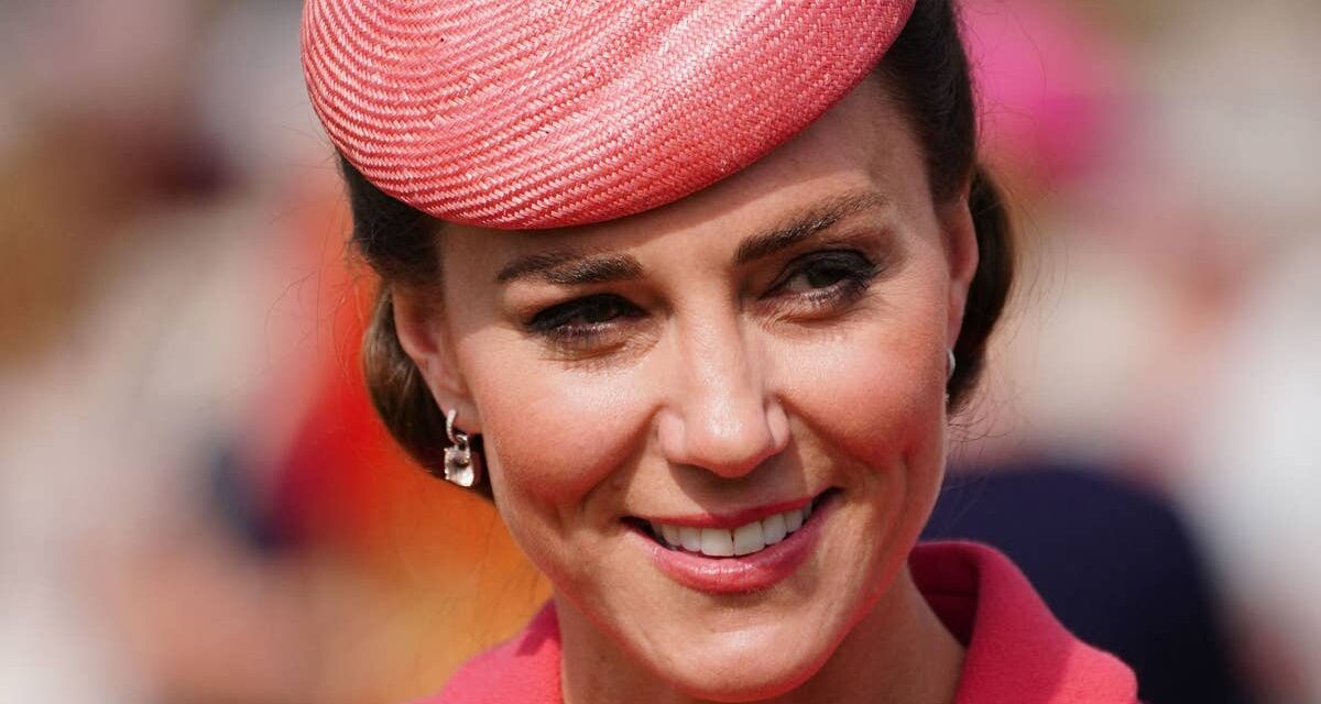 Le « bord vibrant » de Kate Middleton avec une robe Garden Party d&rsquo;une couleur qu&rsquo;elle ne porte jamais