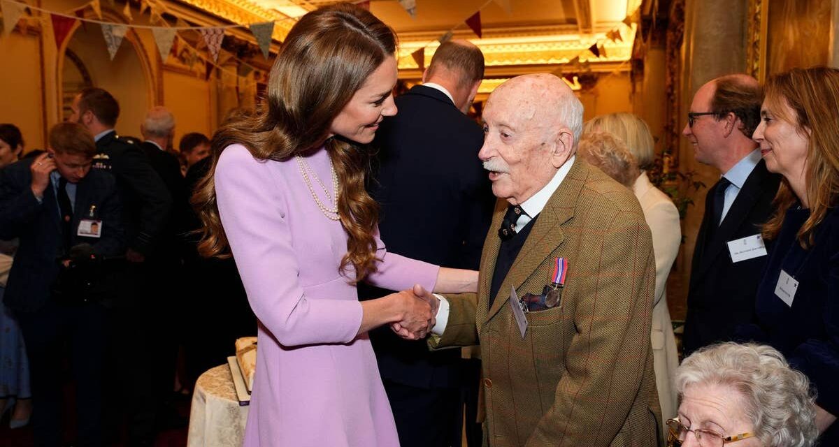 Le prince William et Kate Middleton célèbrent le 100e anniversaire de la reine Elizabeth II après un mois de pause – meilleures photos