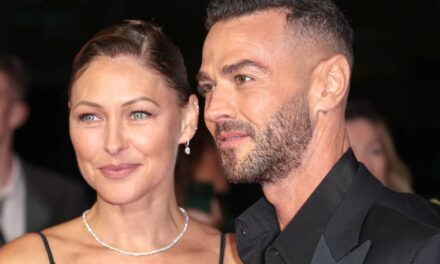 Emma Willis dévoile un nouveau tatouage énigmatique après avoir célébré son 50e anniversaire