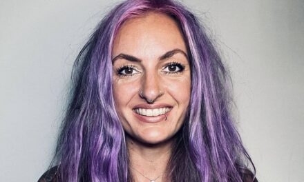 « Comment une expérience de mort imminente a changé ma vie – et m&rsquo;a fait découvrir la flamme violette »