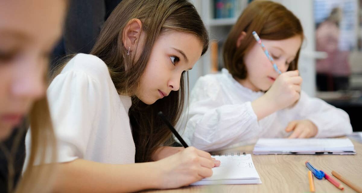 Le TDAH est-il vraiment en hausse ? Un neurologue pédiatrique révèle la vérité derrière la « montée en flèche » des cas