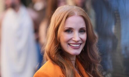 Jessica Chastain fait ses débuts avec une transformation capillaire remarquable sur le tapis rouge – meilleures photos