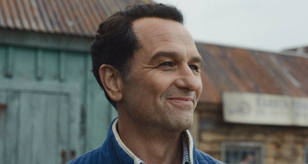 Les téléspectateurs ne peuvent pas en avoir assez du nouveau drame « fantastique » de Matthew Rhys, Widow&rsquo;s Bay