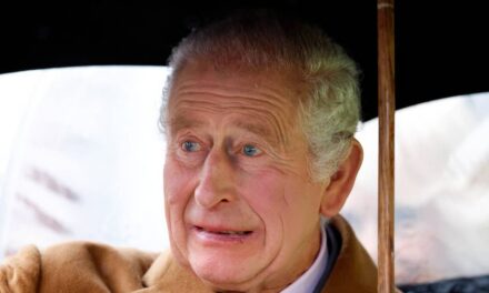 Le « parfum personnel âpre » du roi Charles n’a plus la cote