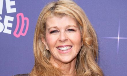 Kate Garraway se rapproche d&rsquo;un vieil ami – 2 ans après la mort de son mari Derek Draper
