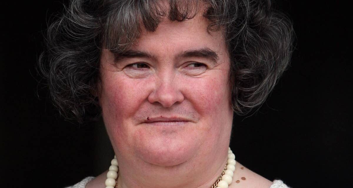 Susan Boyle, ancienne star de BGT, est méconnaissable alors qu&rsquo;elle célèbre son 65e anniversaire avec un relooking anti-âge