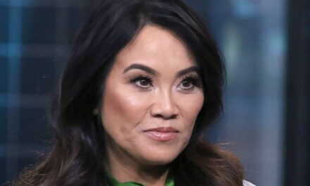 Le premier symptôme du Dr Pimple Popper Sandra Lee qu&rsquo;elle ne pouvait pas croire a conduit au diagnostic d&rsquo;un accident vasculaire cérébral
