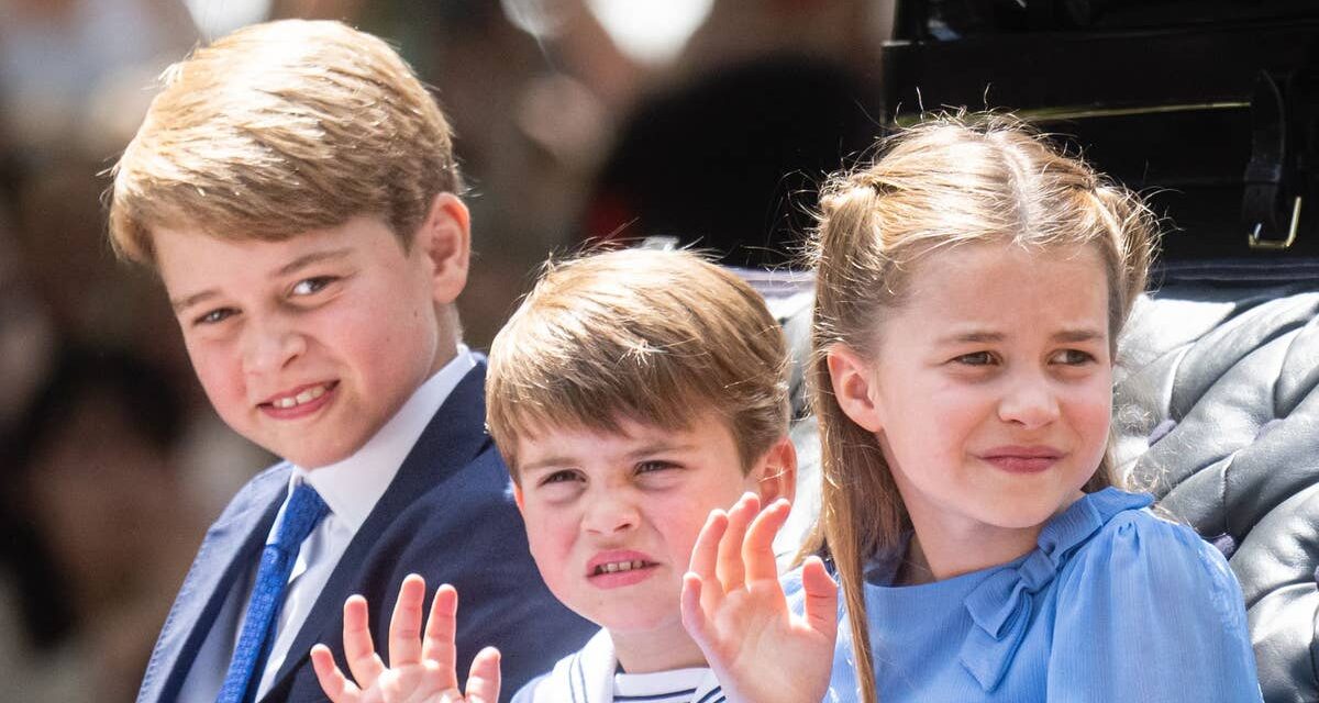 Famille royale EN DIRECT : les trois enfants du prince William et de Kate Middleton retournent à l&rsquo;école après les vacances