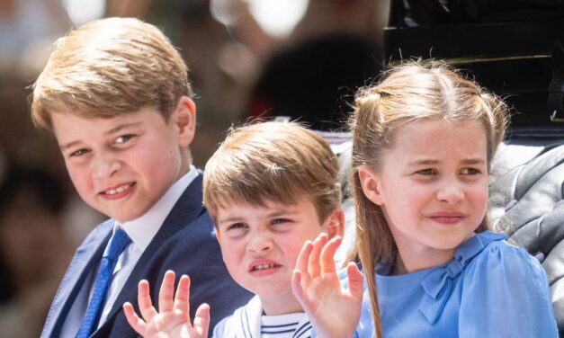 Famille royale EN DIRECT : les trois enfants du prince William et de Kate Middleton retournent à l&rsquo;école après les vacances