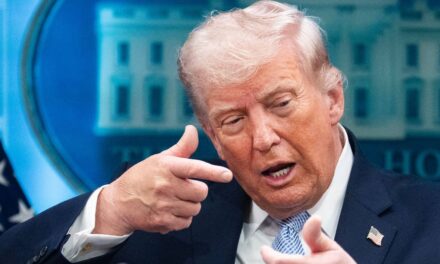 Un membre de la famille de Donald Trump affirme que le président souffre du même problème de santé que son père