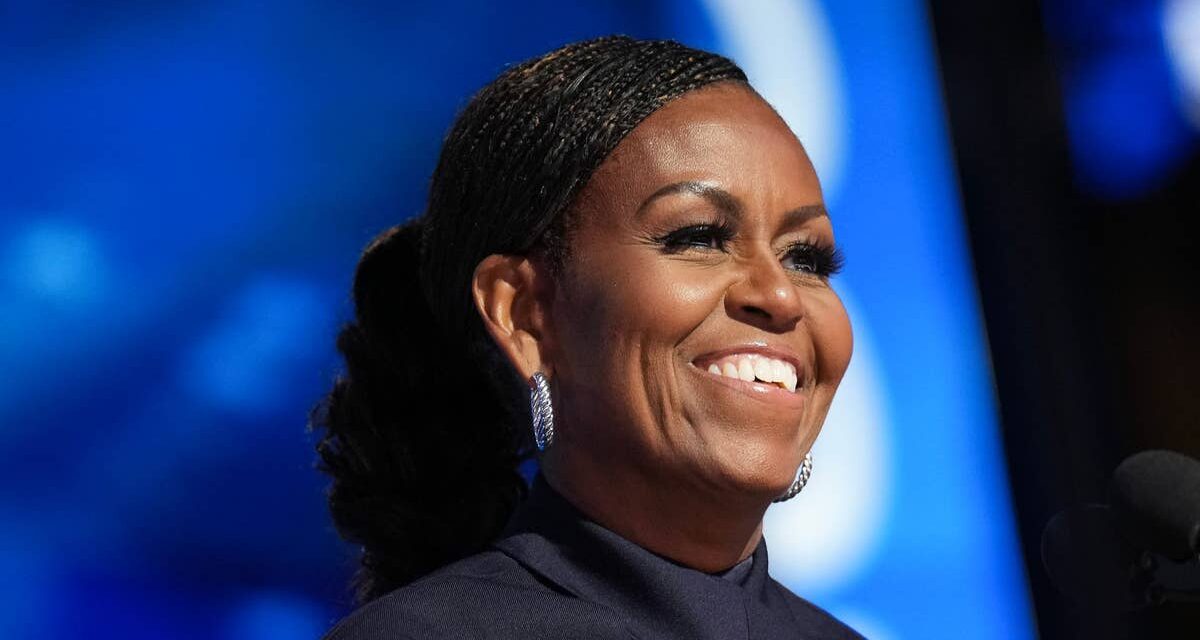 Michelle Obama passe inaperçue lors d&rsquo;une sortie solo à New York pour soutenir une nouvelle entreprise