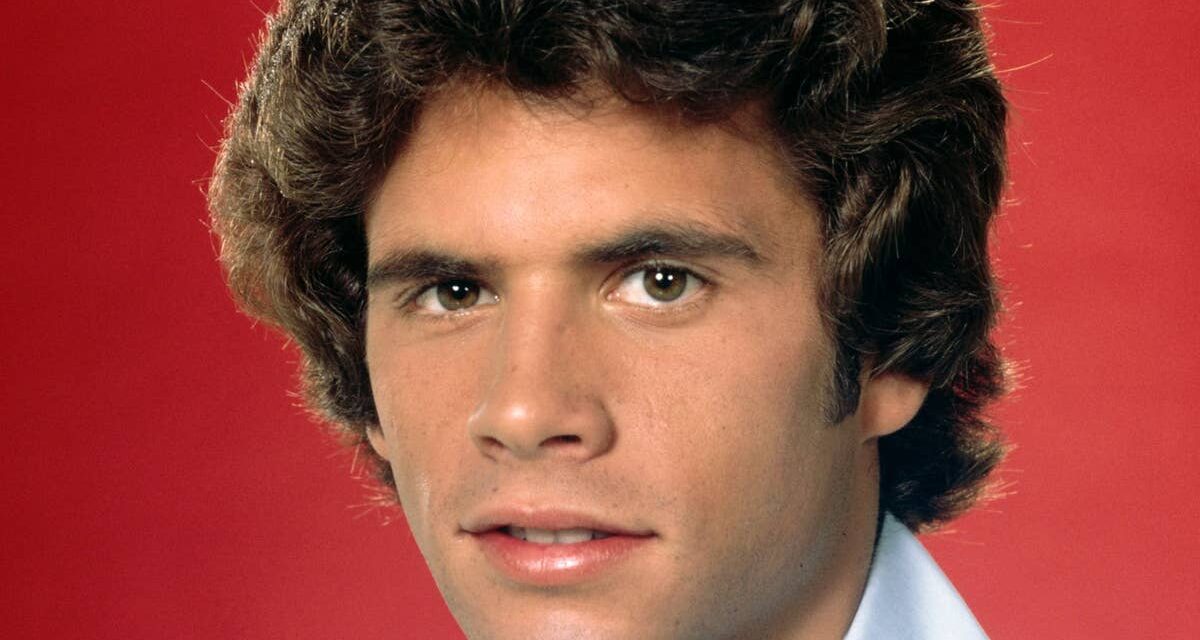 Lorenzo Lamas confirme sa romance avec Heather Locklear alors que les fans disent la même chose