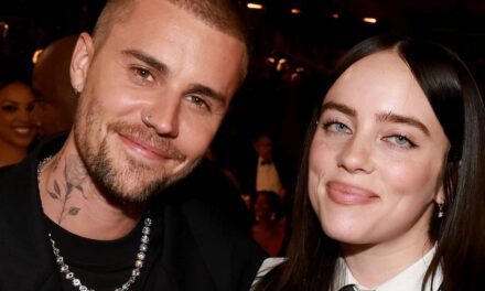 La relation de Justin Bieber et Billie Eilish expliquée après une performance surprenante à Coachella