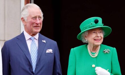 Le roi Charles assume un nouveau rôle pour honorer sa défunte mère