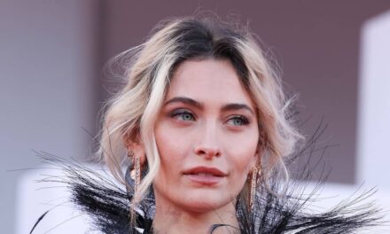 Découvrez le régime étonnamment décontracté et la routine d&rsquo;entraînement de Paris Jackson alors qu&rsquo;elle fête ses 28 ans