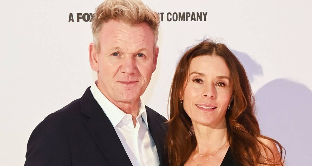 Le PDA jaillissant de Gordon Ramsay et de sa femme Tana alors que le couple fait allusion à un grand déménagement aux États-Unis
