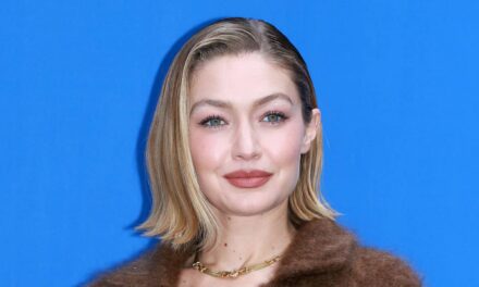 Gigi Hadid lance une transformation capillaire majeure – et c&rsquo;est son look le plus court à ce jour
