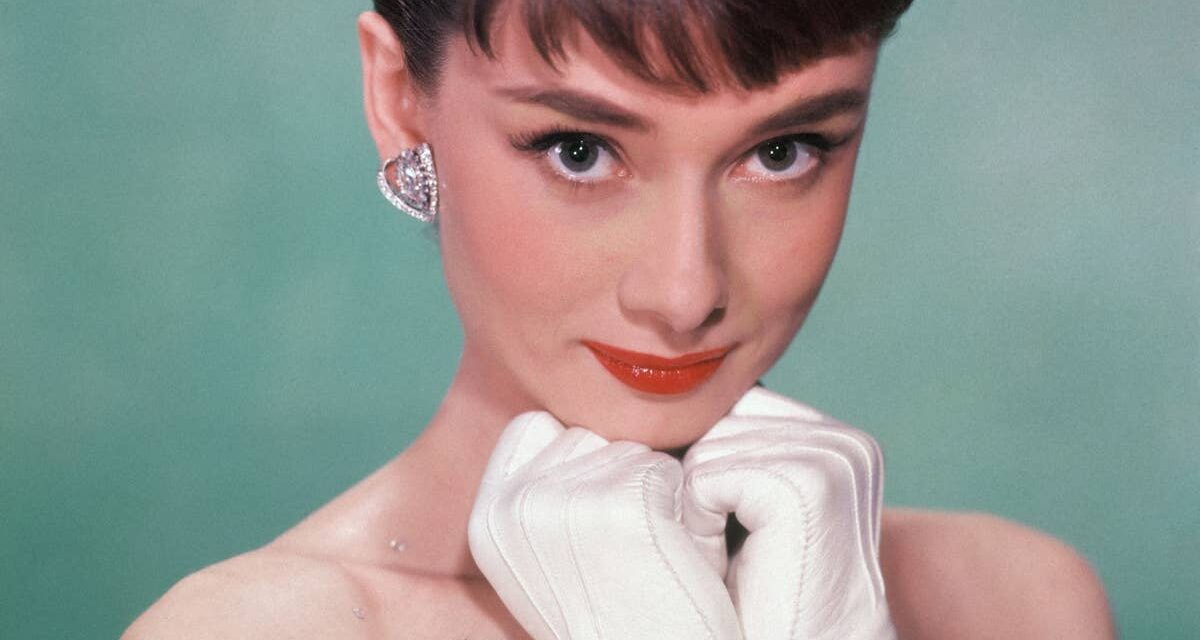 Audrey Hepburn va chanter à nouveau alors que son fils milite pour une My Fair Lady plus juste