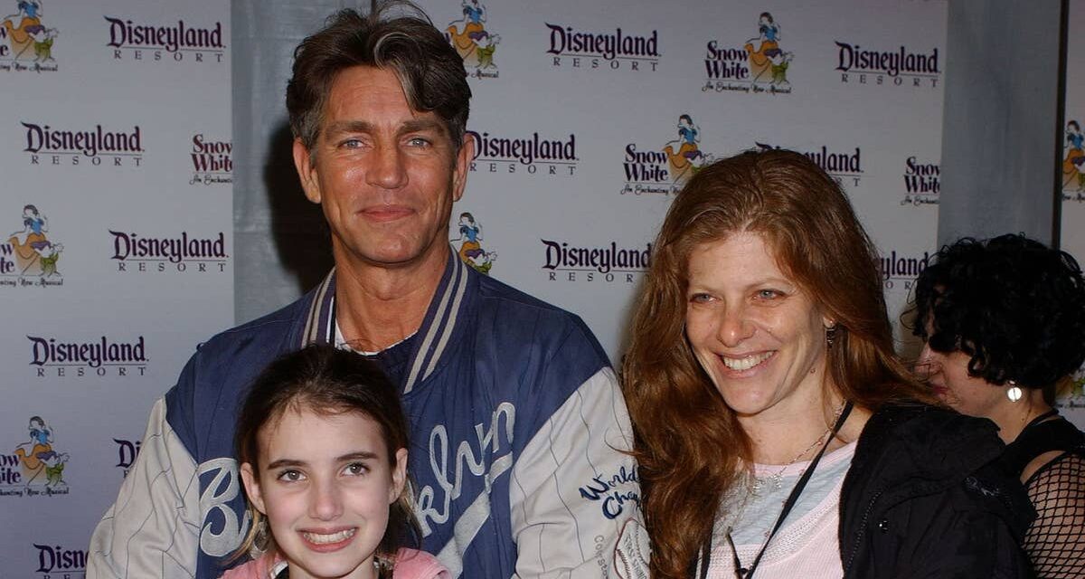 Le père d&rsquo;Emma Roberts, Eric, se décrit comme un « accident de voiture » à la naissance de la jeune femme alors qu&rsquo;il aborde une relation « compliquée »