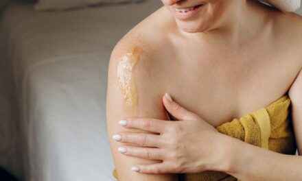 De l&rsquo;eczéma au psoriasis : qu&rsquo;est-ce qui cause réellement vos démangeaisons cutanées – et comment y remédier