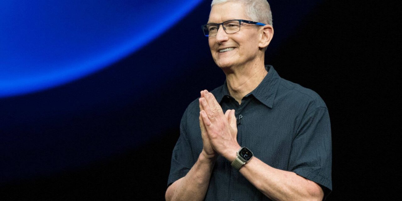 Tim Cook quitte son poste de PDG d&rsquo;Apple après 15 ans – rencontrez son remplaçant