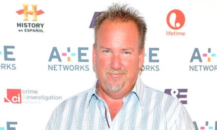 La star de Storage Wars, Darrell Sheets, décède à 67 ans « après une blessure par balle »