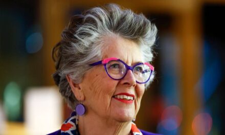 Prue Leith, 70 ans, sur « l&rsquo;anxiété » de tomber amoureuse d&rsquo;un « homme sexy » – exclusif