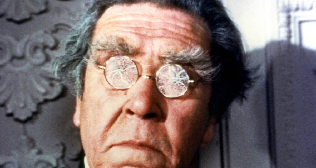 La star de Carry On, Peter Butterworth, a une femme et un fils incroyablement célèbres