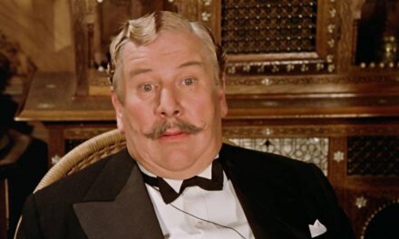 Rencontrez les 4 enfants célèbres de la star de Poirot des années 80, Peter Ustinov, dont sa fille co-star